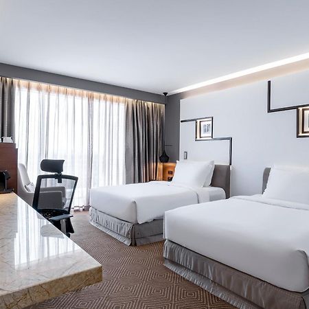 Movenpick Hotel & Convention Centre Klia Сепанг Екстериор снимка