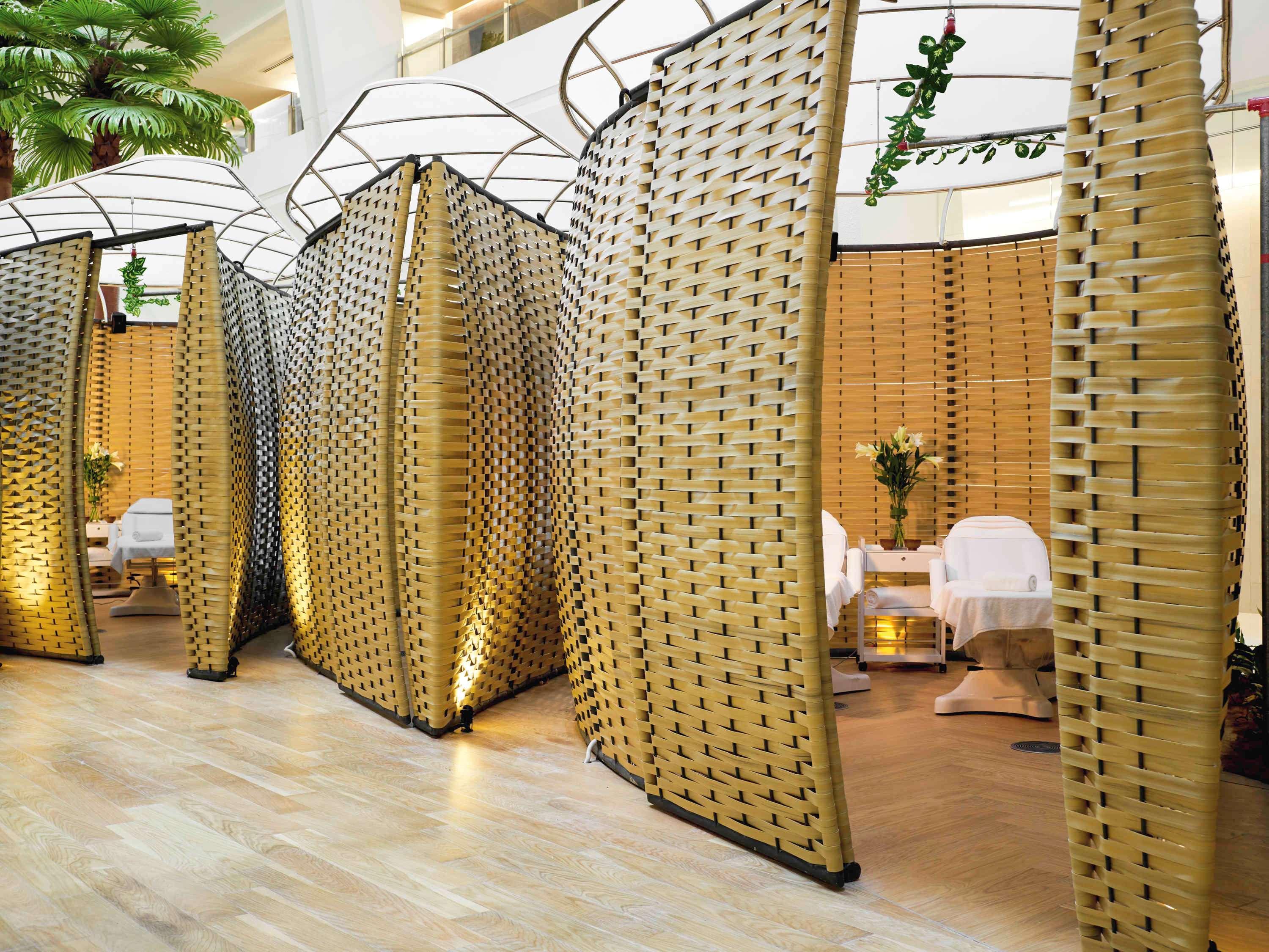Movenpick Hotel & Convention Centre Klia Сепанг Екстериор снимка Interior of the hotel