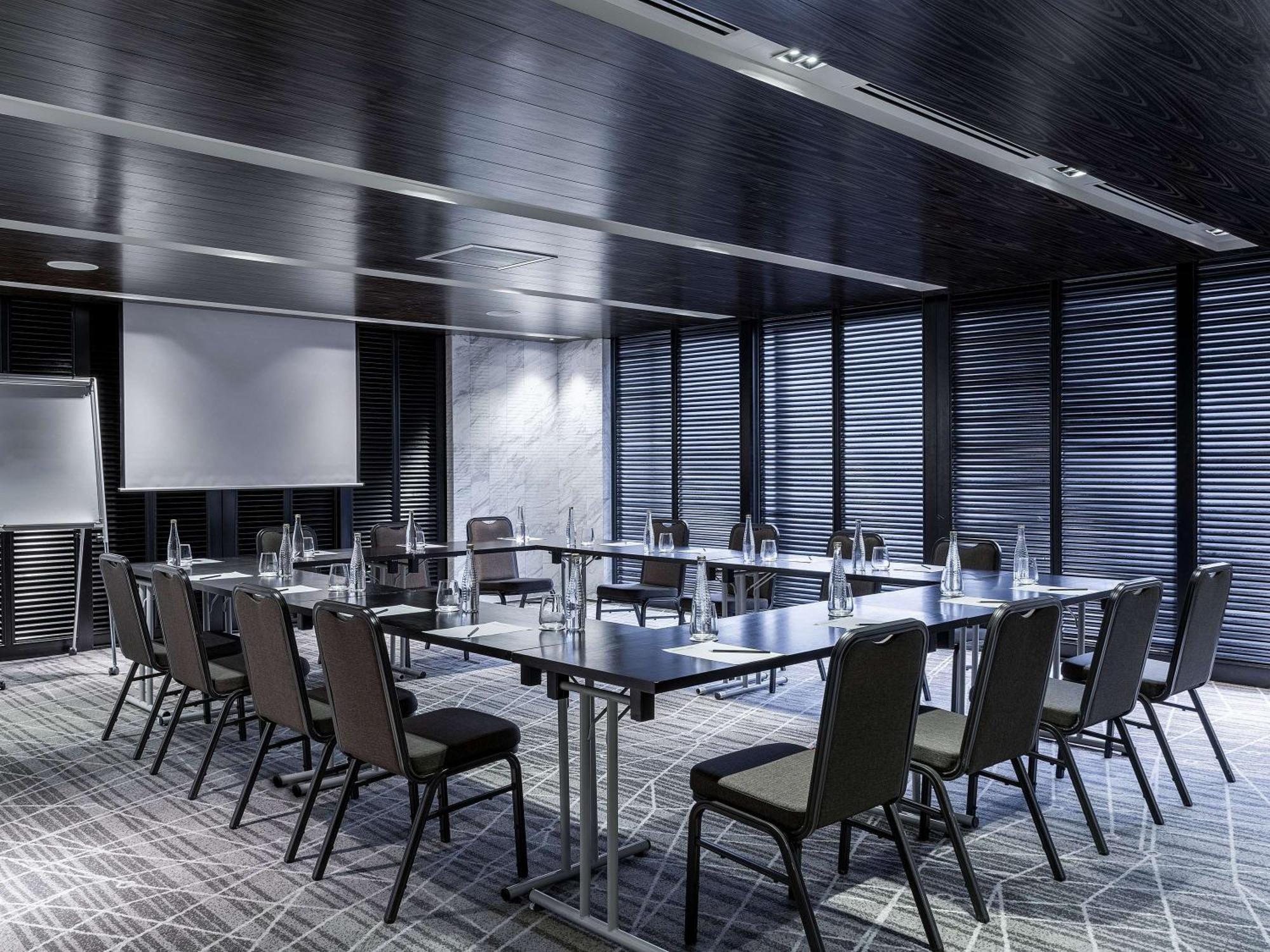 Movenpick Hotel & Convention Centre Klia Сепанг Екстериор снимка Meeting room